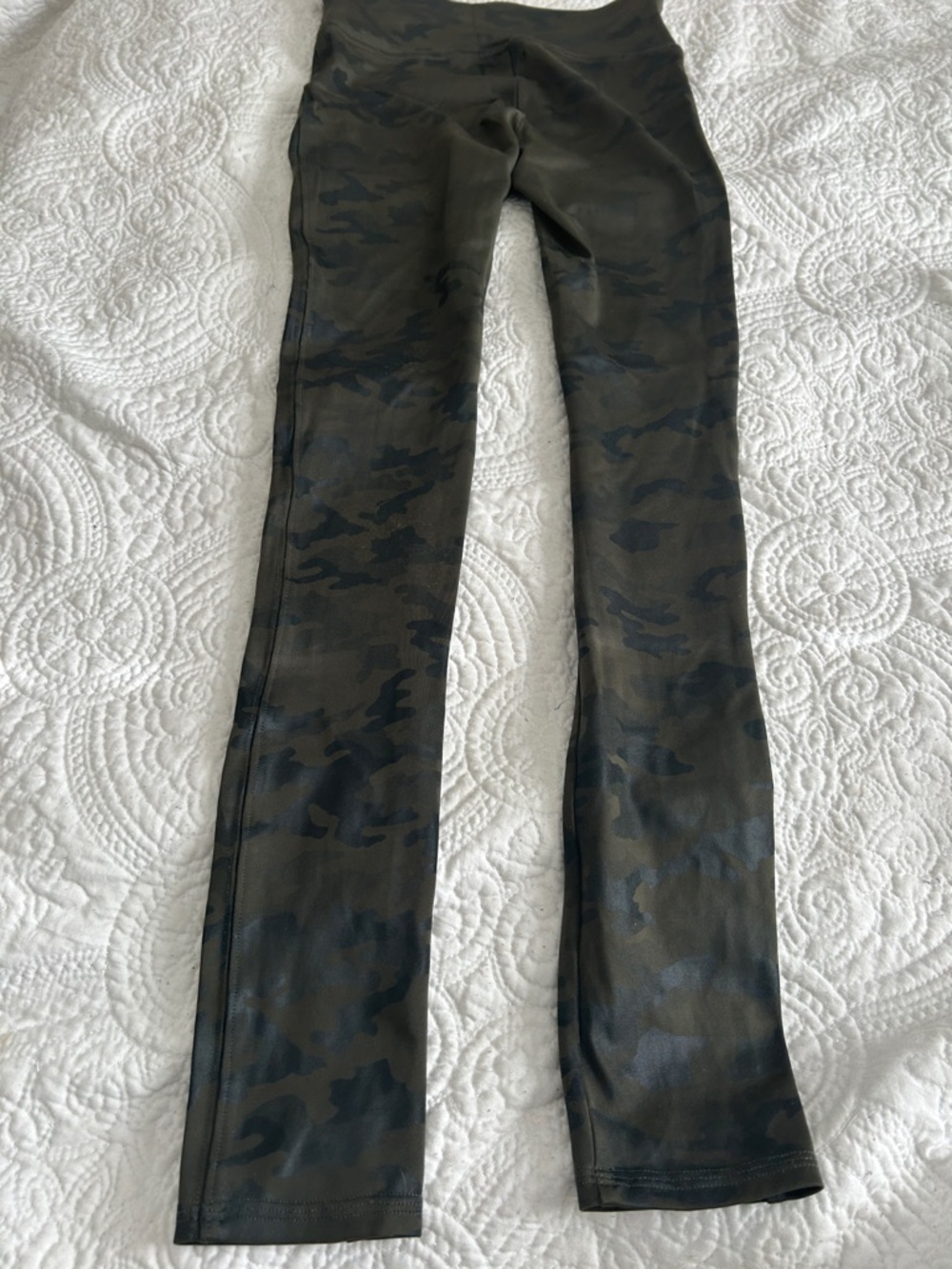 SPANX Olive Camo High-Waist Leggings - Picture 5 of 5